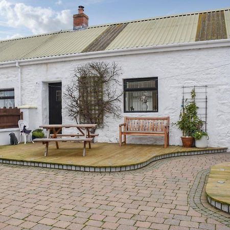Rose Cottage Captivating 1-Bed Cottage In Bangor Экстерьер фото