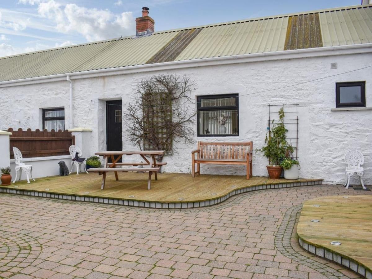 Rose Cottage Captivating 1-Bed Cottage In Bangor Экстерьер фото
